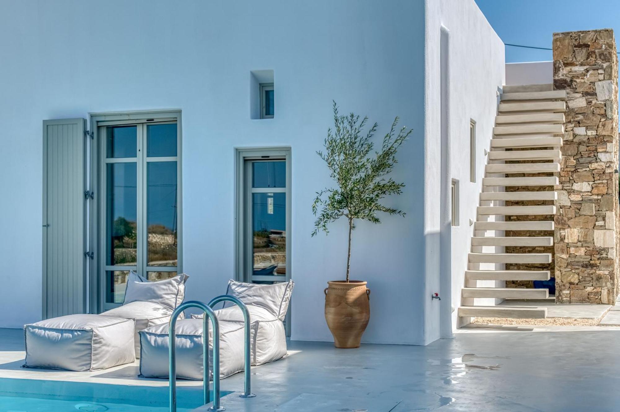 Lil Paros Luxury Villa *