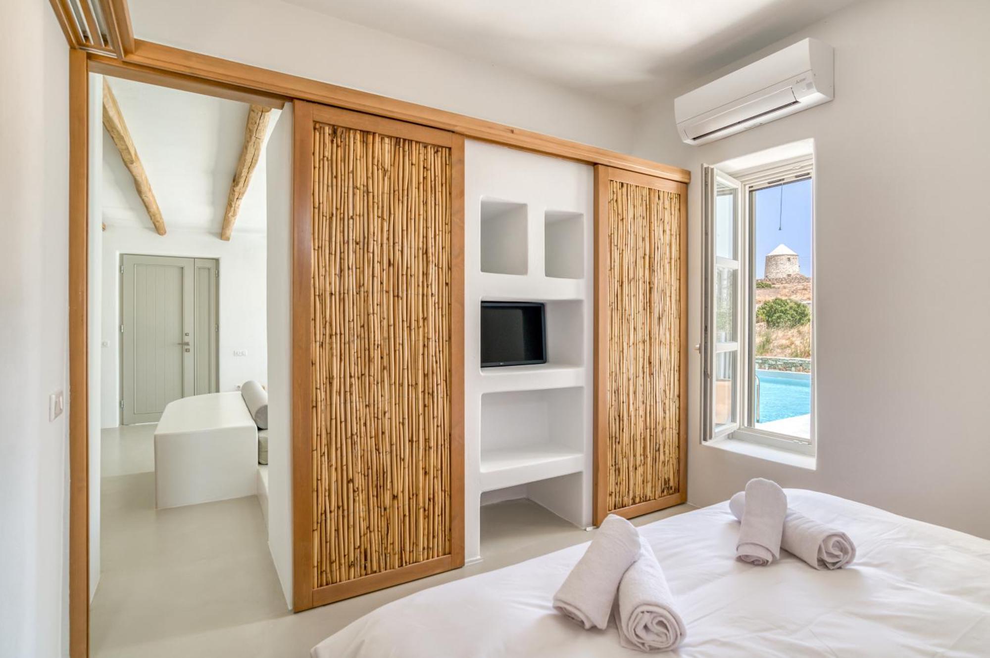 Lil Paros Luxury Villa *