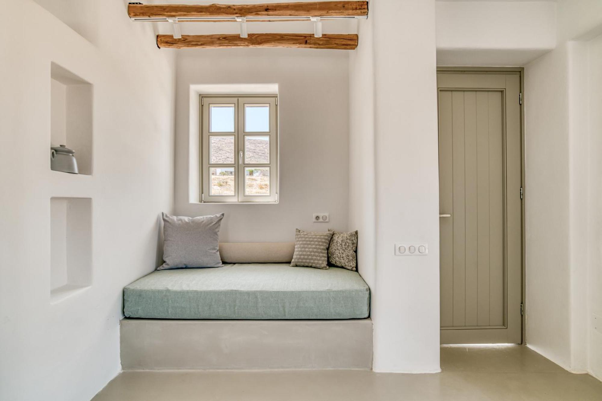 Villa Lil Paros Luxury *