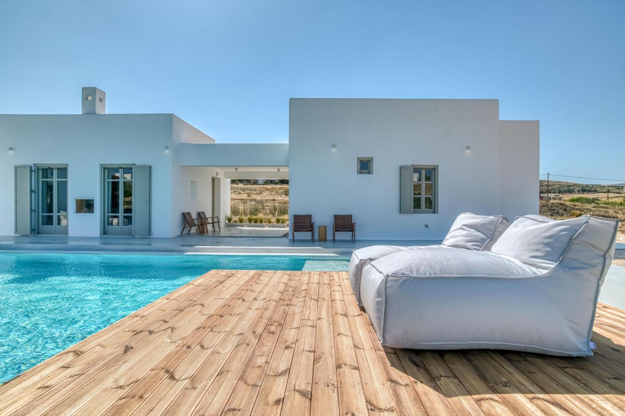 Lil Paros Luxury Villa *